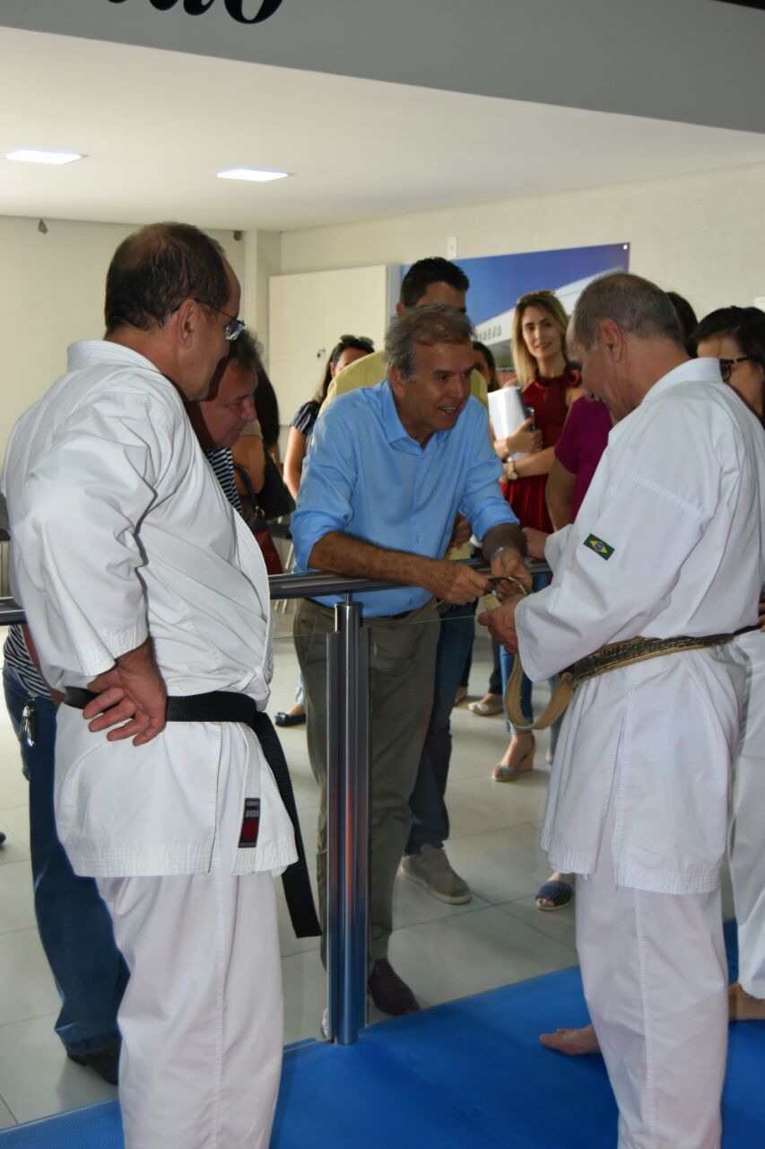 Reunião e visita do prefeito Edinho Araújo