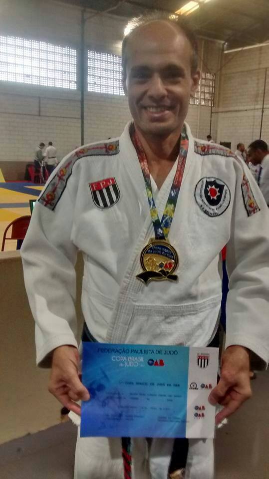 Faixa preta fica com ouro na Copa Brasil de Judô